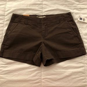 GAP favorite chino short, new with tag, size 10, brown